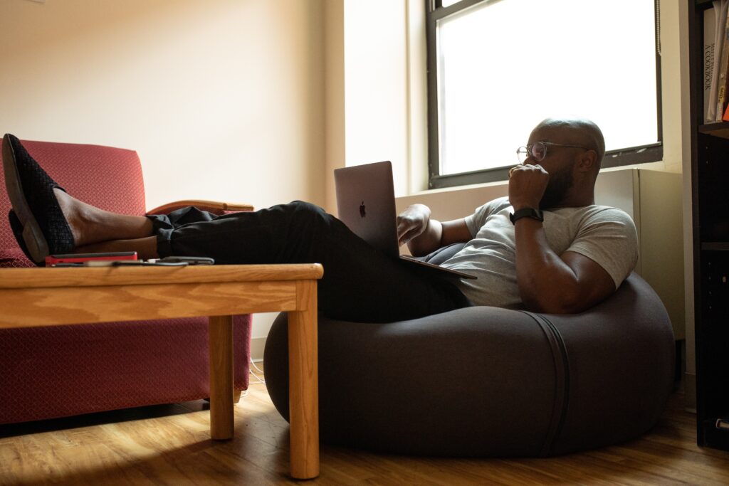 How To Stay Focused When Working From Home 1