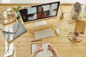 The Benefits of Online Courses and E-Learning Tutorials 1